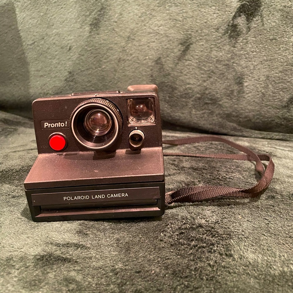 Pronto! Vintage Poloroid Camera, Bought used and have never used